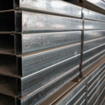 Hot Dip Galvanized Square Steel Pipe Gi Welded Steel Tube 14mm